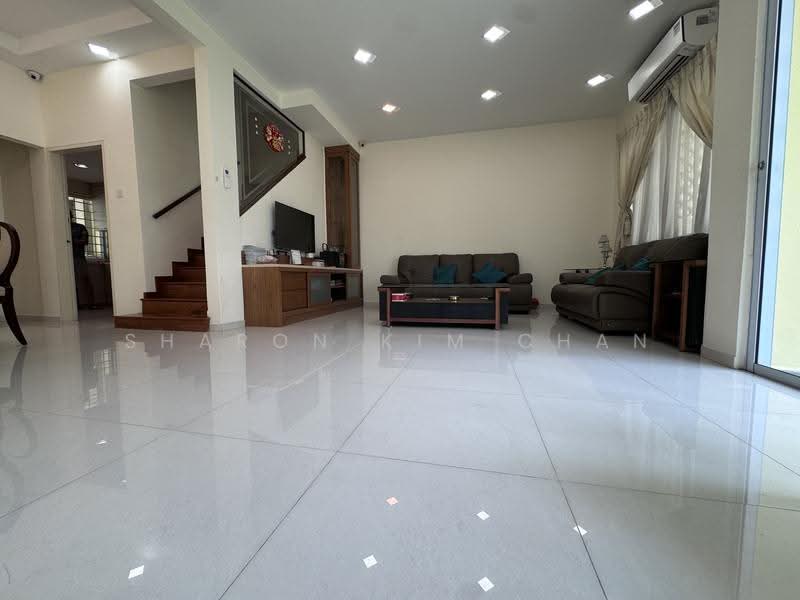 **LANDED7772@ Kimsia Park estate 2-stry corner terrace**, Jalan jintan / jalan nutmeg, Orchard / River Valley, 4 Bedrooms, 2,000 sqft, Corner Terrace For Sale, by Sharon Kim Chan, 500277648 - PropertyGuru.com.sg
