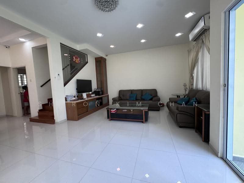 **LANDED7772@ Kimsia Park estate 2-stry corner terrace**, Jalan jintan / jalan nutmeg, Orchard / River Valley, 4 Bedrooms, 2,000 sqft, Corner Terrace For Sale, by Sharon Kim Chan, 500277648 - Living Room - PropertyGuru.com.sg