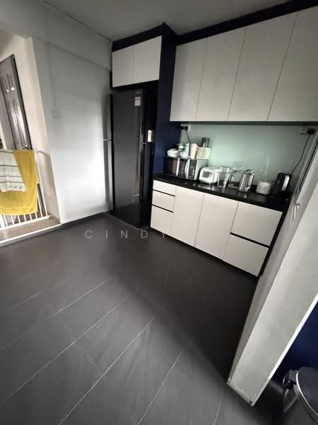 710 Hougang Avenue 2, 710 Hougang Avenue 2, Hougang / Punggol / Sengkang, 3 Bedrooms, 1,055 sqft, HDB Flat For Sale, by Cindy Ng, 500277656 - Dry Kitchen - PropertyGuru.com.sg