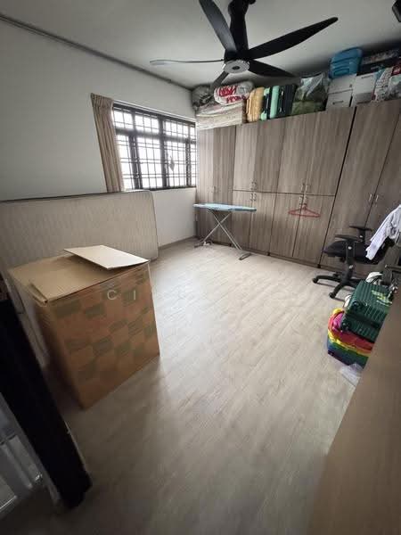 710 Hougang Avenue 2, 710 Hougang Avenue 2, Hougang / Punggol / Sengkang, 3 Bedrooms, 1,055 sqft, HDB Flat For Sale, by Cindy Ng, 500277656 - Bedroom - PropertyGuru.com.sg