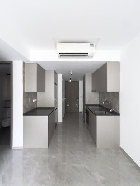 Admiralty / Woodlands