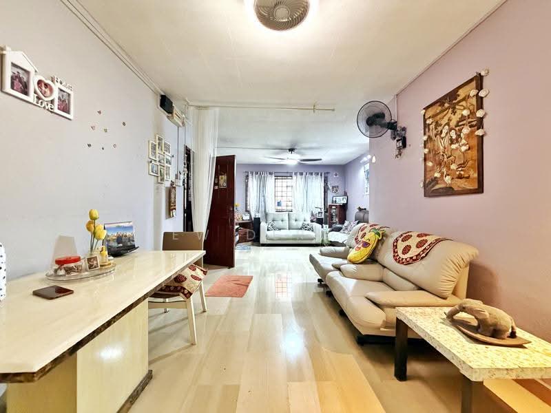 546 Jurong West Street 42, 546 Jurong West Street 42, Boon Lay / Jurong / Tuas, 3 Bedrooms, 1,119 sqft, HDB Flat For Sale, by Liew Derrick, 500277662 - PropertyGuru.com.sg