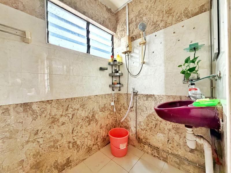 546 Jurong West Street 42, 546 Jurong West Street 42, Boon Lay / Jurong / Tuas, 3 Bedrooms, 1,119 sqft, HDB Flat For Sale, by Liew Derrick, 500277662 - PropertyGuru.com.sg