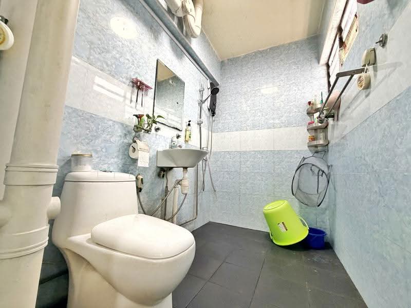 546 Jurong West Street 42, 546 Jurong West Street 42, Boon Lay / Jurong / Tuas, 3 Bedrooms, 1,119 sqft, HDB Flat For Sale, by Liew Derrick, 500277662 - PropertyGuru.com.sg