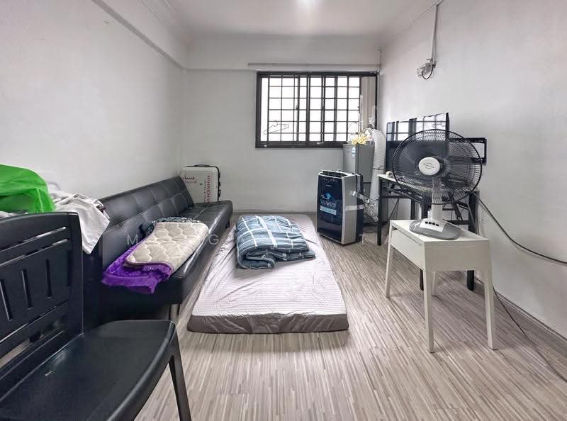 749 Yishun Street 72, 749 Yishun Street 72, Sembawang / Yishun, 3 Bedrooms, 980 sqft, HDB Flat For Sale, by Margaret Tan, 500277667 - Living Room - PropertyGuru.com.sg