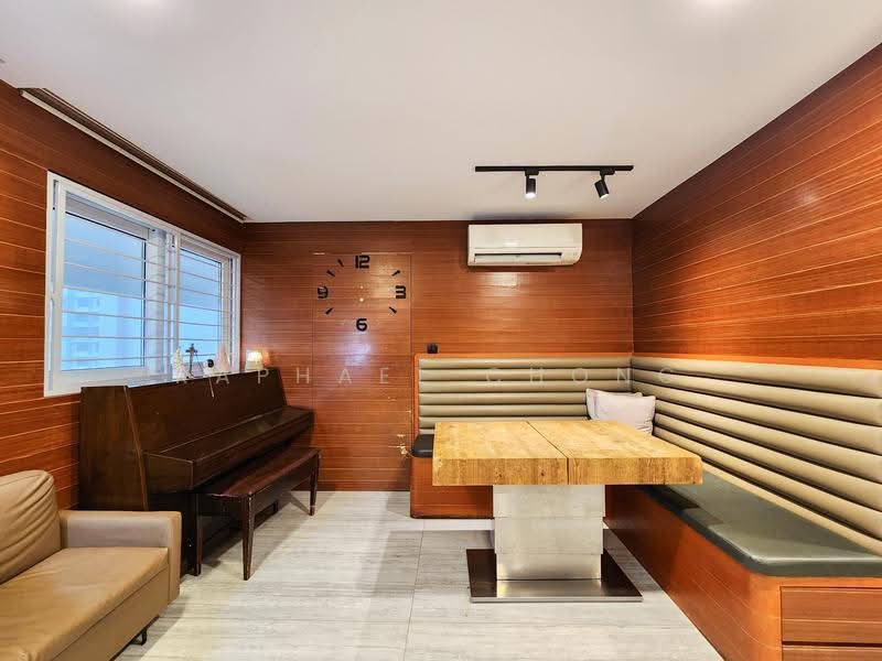 119 Mcnair Road, 119 Mcnair Road, Balestier / Toa Payoh, 4 Bedrooms, 1,345 sqft, HDB Flat For Sale, by Raphael Chong, 500277668 - Living / Dining - PropertyGuru.com.sg