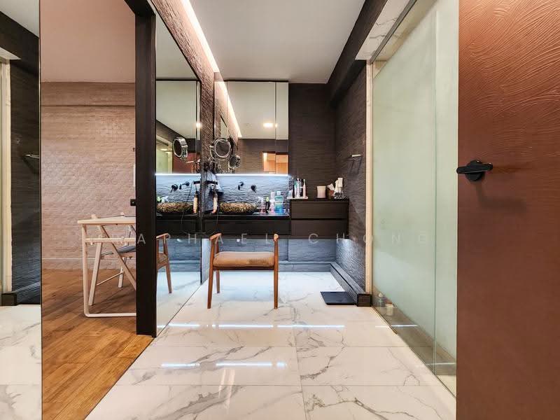 119 Mcnair Road, 119 Mcnair Road, Balestier / Toa Payoh, 4 Bedrooms, 1,345 sqft, HDB Flat For Sale, by Raphael Chong, 500277668 - Dressing Room - PropertyGuru.com.sg