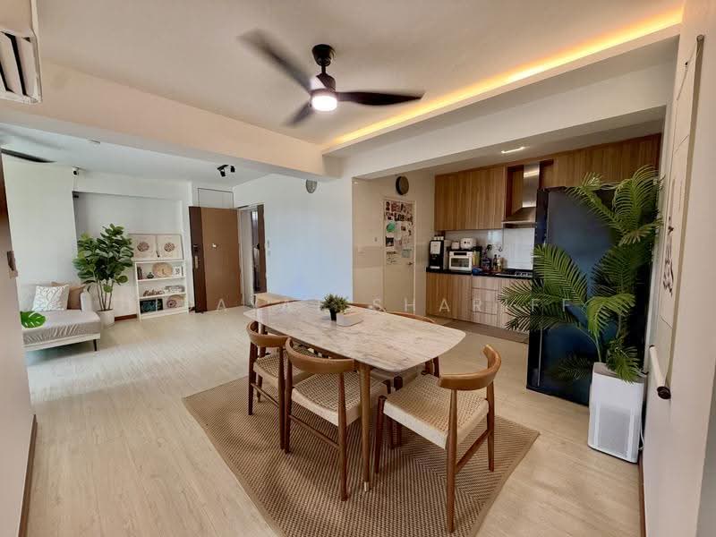 126D Canberra Street, 126D Canberra Street, Sembawang / Yishun, 3 Bedrooms, 1,001 sqft, HDB Flat For Sale, by Hidayat Shariff, 500277671 - Living Room - PropertyGuru.com.sg