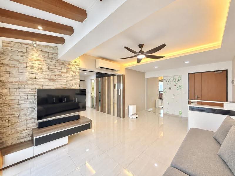 53 Commonwealth Drive, 53 Commonwealth Drive, Alexandra / Commonwealth, 3 Bedrooms, 1,033 sqft, HDB Flat For Sale, by TJHAI C. (TJ), 500277674 - Living Room - PropertyGuru.com.sg
