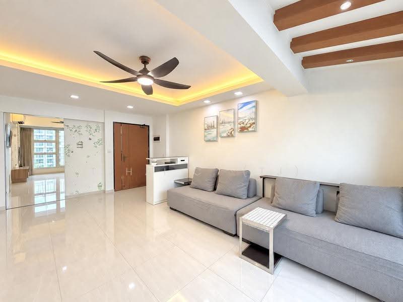 53 Commonwealth Drive, 53 Commonwealth Drive, Alexandra / Commonwealth, 3 Bedrooms, 1,033 sqft, HDB Flat For Sale, by TJHAI C. (TJ), 500277674 - Living Room - PropertyGuru.com.sg