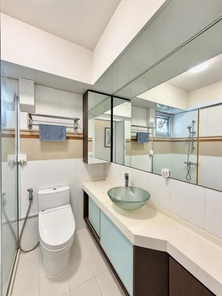 53 Commonwealth Drive, 53 Commonwealth Drive, Alexandra / Commonwealth, 3 Bedrooms, 1,033 sqft, HDB Flat For Sale, by TJHAI C. (TJ), 500277674 - Master Bathroom - PropertyGuru.com.sg