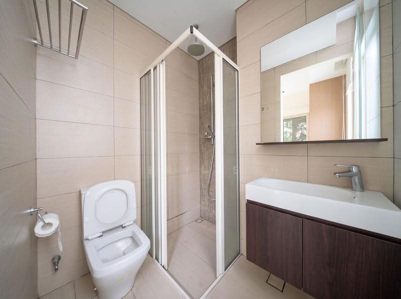 Liiv Residences, 339 Pasir Panjang Road, Buona Vista / West Coast / Clementi New Town, Studio, 398 sqft, Apartment For Sale, by Cheryl Soh, 500277677 - Bathroom - PropertyGuru.com.sg