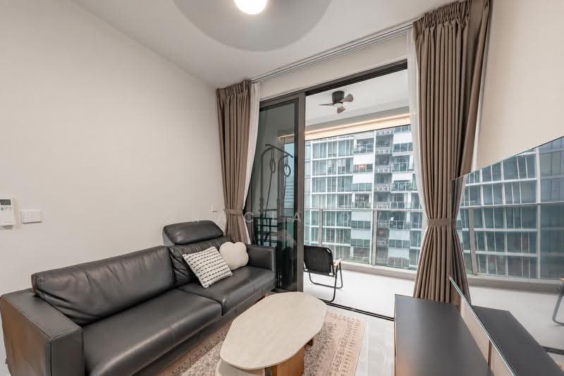 Penrose, 30 Sims Drive, Eunos / Geylang / Paya Lebar, 2 Bedrooms, 710 sqft, Condominium For Sale, by Gracia Ow, 500277679 - Living Room - PropertyGuru.com.sg