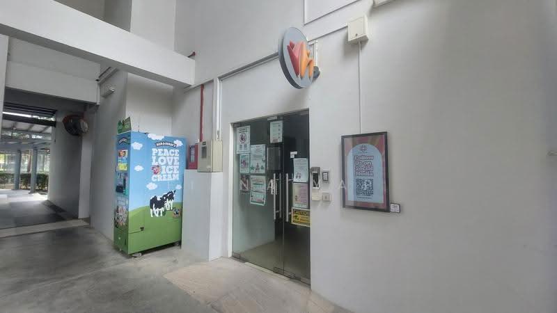 311A Clementi Avenue 4, 311A Clementi Avenue 4, Buona Vista / West Coast / Clementi New Town, 3 Bedrooms, 883 sqft, HDB Flat For Sale, by Fiona Yap, 500277689 - Entrance - PropertyGuru.com.sg