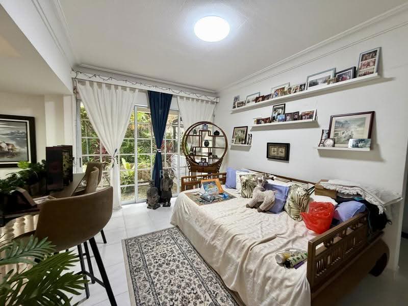 Freehold Semi-D 5-mins from Simei MRT, Harvey View, Harvey Avenue, Harvey Crescent, Sea Breeze Road, Sea Breeze Avenue, Jalan Angin Laut, Sunbird Park, Bedok / Upper East Coast, 4 Bedrooms, 2,250 sqft, Semi-Detached House For Sale, by Cheryl Tang, 500277691 - Family Area - PropertyGuru.com.sg