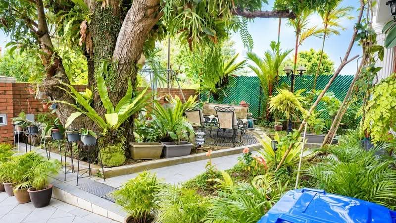Jalan Limau Bali, Jalan Limau Bali, Bedok / Upper East Coast, Room Rental, 200 sqft, Terraced House For Rent, by Justin Lim, 500277713 - Garden - PropertyGuru.com.sg