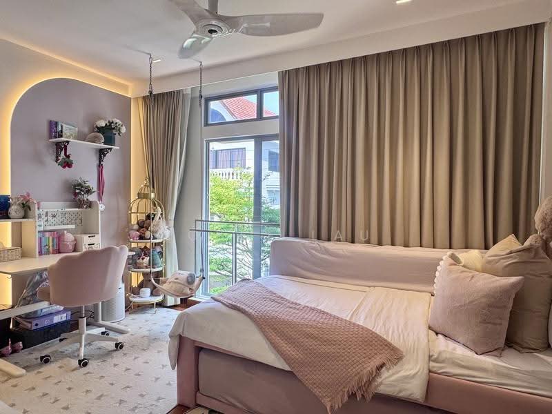 Estrivillas, Jalan Lim Tai See, Tanglin / Holland / Bukit Timah, 5 Bedrooms, 5,460 sqft, Cluster House For Sale, by Joyce Lau, 500277723 - Bedroom 1 - PropertyGuru.com.sg