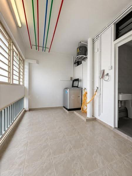 452 Fajar Road, 452 Fajar Road, Dairy Farm / Bukit Panjang / Choa Chu Kang, 3 Bedrooms, 1,302 sqft, HDB Flat For Sale, by Kylie Chua, 500277755 - Balcony - PropertyGuru.com.sg