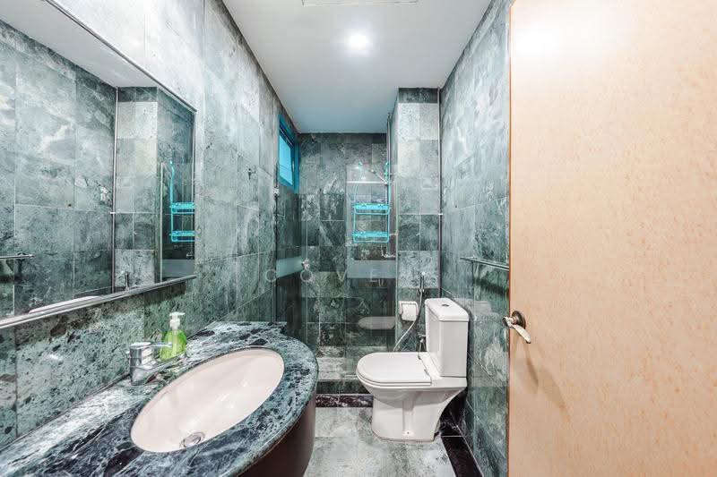 Oleanas Residences, 42 Kim Yam Road, Orchard / River Valley, Room Rental, 105 sqft, Condominium For Rent, by Cove, 500277769 - Bathroom - PropertyGuru.com.sg
