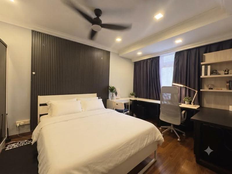 Kew Residencia, 355 Kew Crescent, Bedok / Upper East Coast, 4 Bedrooms, 2,411 sqft, Cluster House For Sale, by May Li, 500277787 - Bedroom - PropertyGuru.com.sg