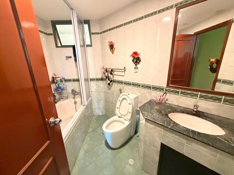 Yew Mei Green, 50 Choa Chu Kang North 6, Dairy Farm / Bukit Panjang / Choa Chu Kang, 3 Bedrooms, 1,292 sqft, Condominium For Sale, by Michael Segar, 500277799 - PropertyGuru.com.sg