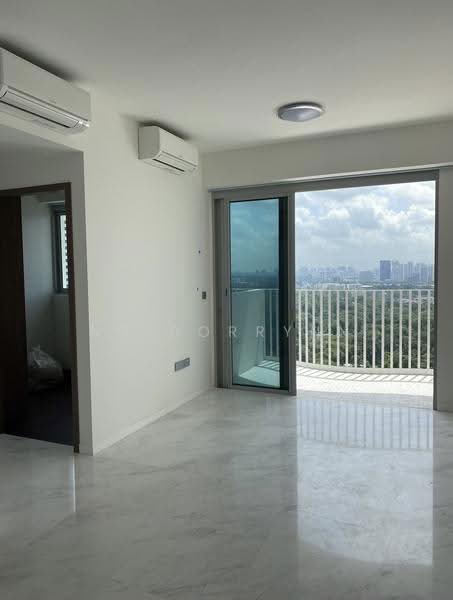 Queens Peak, 1 Dundee Road, Alexandra / Commonwealth, 3 Bedrooms, 861 sqft, Condominium For Rent, by Ng Dorrynn, 500277802 - Balcony - PropertyGuru.com.sg