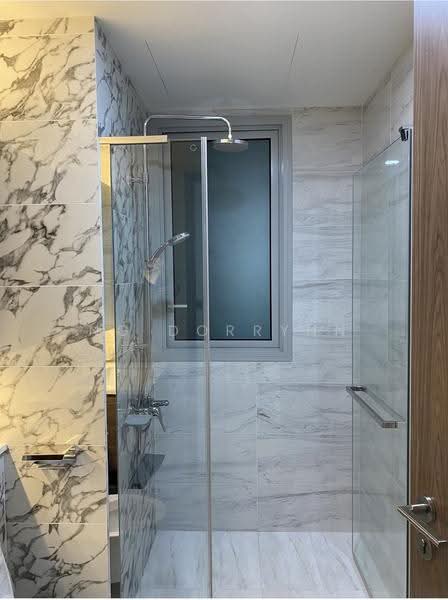 Queens Peak, 1 Dundee Road, Alexandra / Commonwealth, 3 Bedrooms, 861 sqft, Condominium For Rent, by Ng Dorrynn, 500277802 - Bathroom - PropertyGuru.com.sg