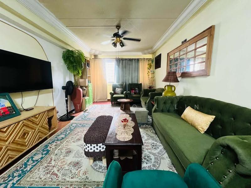 132 Yishun Street 11, 132 Yishun Street 11, Sembawang / Yishun, 3 Bedrooms, 1,130 sqft, HDB Flat For Sale, by Victor Joel Lin, 500277831 - Living Room - PropertyGuru.com.sg
