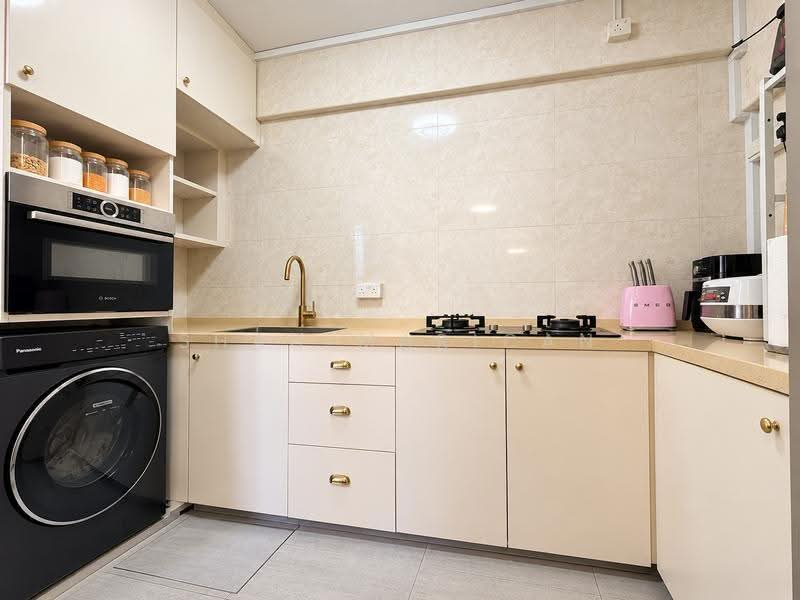 641 Rowell Road, 641 Rowell Road, Farrer Park / Serangoon Rd, 2 Bedrooms, 796 sqft, HDB Flat For Sale, by Shah Marican, 500277832 - Kitchen - PropertyGuru.com.sg