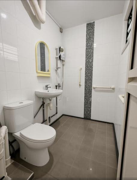 314 Ubi Avenue 1, 314 Ubi Avenue 1, Eunos / Geylang / Paya Lebar, 3 Bedrooms, 1,119 sqft, HDB Flat For Sale, by Grace Neo, 500277834 - Bathroom - PropertyGuru.com.sg