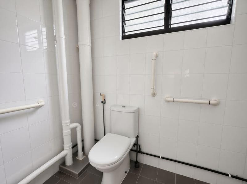 314 Ubi Avenue 1, 314 Ubi Avenue 1, Eunos / Geylang / Paya Lebar, 3 Bedrooms, 1,119 sqft, HDB Flat For Sale, by Grace Neo, 500277834 - Bathroom - PropertyGuru.com.sg