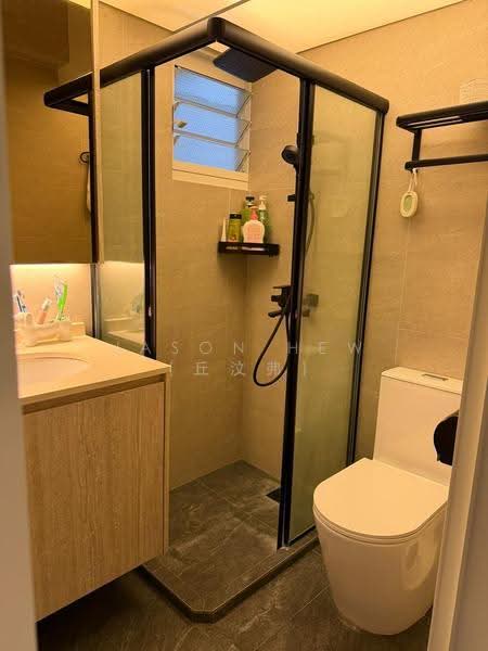 315B Yishun Greenwalk, 315B Yishun Avenue 9, Sembawang / Yishun, 3 Bedrooms, 990 sqft, HDB Flat For Sale, by Jason Hew (丘汶弗), 500277859 - Bathroom - PropertyGuru.com.sg