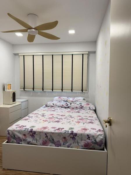 315B Yishun Greenwalk, 315B Yishun Avenue 9, Sembawang / Yishun, 3 Bedrooms, 990 sqft, HDB Flat For Sale, by Jason Hew (丘汶弗), 500277859 - Bedroom - PropertyGuru.com.sg
