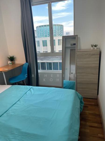 Burlington Square, 175B Bencoolen Street, Beach Road / Bugis / Rochor, Room Rental, 100 sqft, Apartment For Rent, by Catherine Koh, 500277869 - 1605 Bedroom 2 - PropertyGuru.com.sg