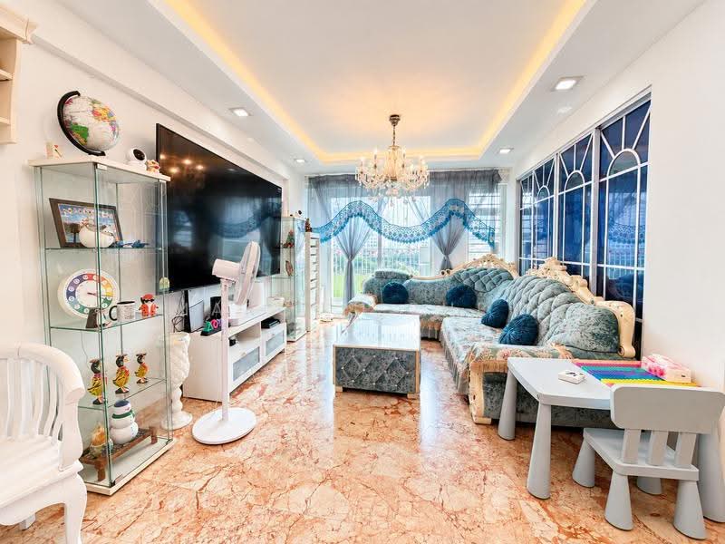 668A Edgefield Plains, 668A Edgefield Plains, Hougang / Punggol / Sengkang, 3 Bedrooms, 1,216 sqft, HDB Flat For Sale, by Marcus Chew, 500277876 - Living Room - PropertyGuru.com.sg