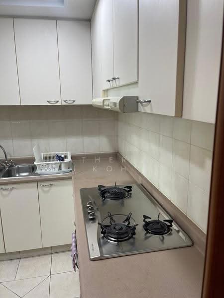 Burlington Square, 175B Bencoolen Street, Beach Road / Bugis / Rochor, Room Rental, 100 sqft, Apartment For Rent, by Catherine Koh, 500277879 - 0901 Kitchen - PropertyGuru.com.sg