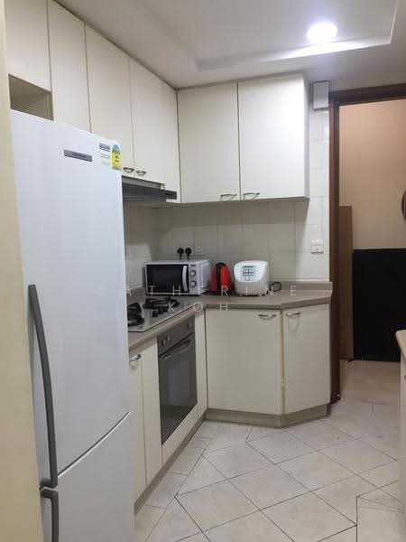 Burlington Square, 175B Bencoolen Street, Beach Road / Bugis / Rochor, Room Rental, 100 sqft, Apartment For Rent, by Catherine Koh, 500277879 - 0901 Kitchen - PropertyGuru.com.sg