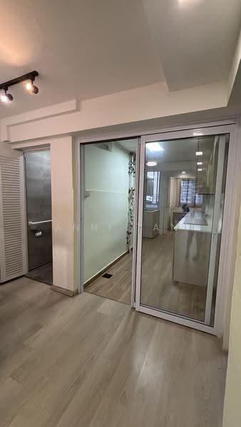 36 Circuit Road, 36 Circuit Road, Macpherson / Potong Pasir, 2 Bedrooms, 679 sqft, HDB Flat For Rent, by Anni Tan, 500277887 - Bathroom - PropertyGuru.com.sg