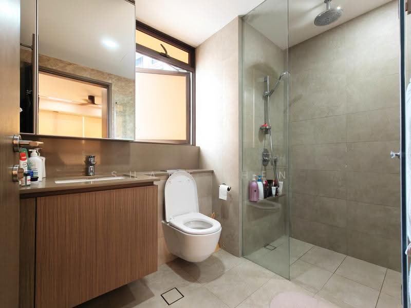 Seaside Residences, 10 Siglap Link, East Coast / Marine Parade, 3 Bedrooms, 1,130 sqft, Apartment For Sale, by Shane Chen, 500277902 - Bathroom - PropertyGuru.com.sg
