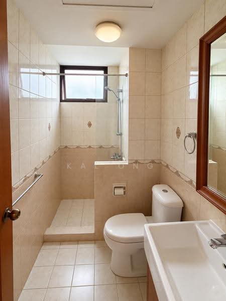 Simei Green Condominium, 1 Simei Street 4, Pasir Ris / Tampines, 3 Bedrooms, 1,195 sqft, Condominium For Sale, by Kal Ong, 500277909 - Bathroom - PropertyGuru.com.sg