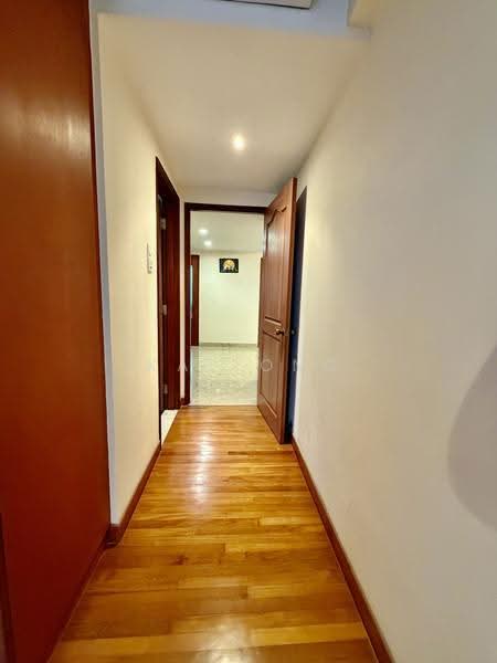 Simei Green Condominium, 1 Simei Street 4, Pasir Ris / Tampines, 3 Bedrooms, 1,195 sqft, Condominium For Sale, by Kal Ong, 500277909 - Corridor - PropertyGuru.com.sg