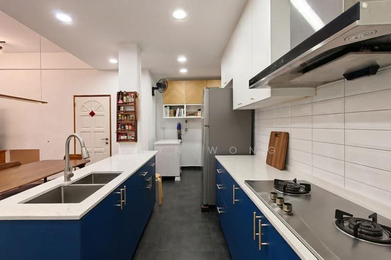 ★ GIANT ★ D19 Freehold Inter, Walk to Serangoon MRT!, Pillai Road, Lorong Ong Lye, Jalan Chermat, Hougang / Punggol / Sengkang, 3 Bedrooms, 1,897 sqft, Terraced House For Sale, by Caryn Wong, 500277918 - Kitchen - PropertyGuru.com.sg
