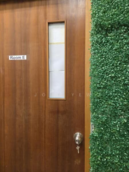 Woodlands Bizhub, 242 Woodlands Industrial Park E5, Sembawang / Yishun, 160 sqft, Factory / Workshop (B2) For Rent, by Joey Yew, 500277919 - Entrance - CommercialGuru.com.sg