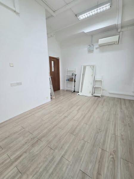 Woodlands Bizhub, 242 Woodlands Industrial Park E5, Sembawang / Yishun, 160 sqft, Factory / Workshop (B2) For Rent, by Joey Yew, 500277919 - Interior - CommercialGuru.com.sg