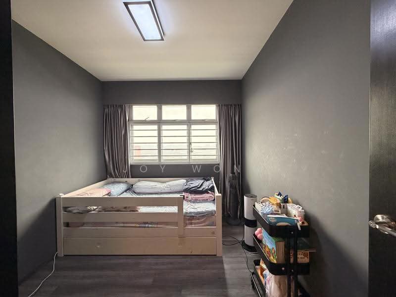 561B Jurong West Street 42, 561B Jurong West Street 42, Boon Lay / Jurong / Tuas, 3 Bedrooms, 1,001 sqft, HDB Flat For Sale, by Joy Wong, 500277929 - Bedroom - PropertyGuru.com.sg