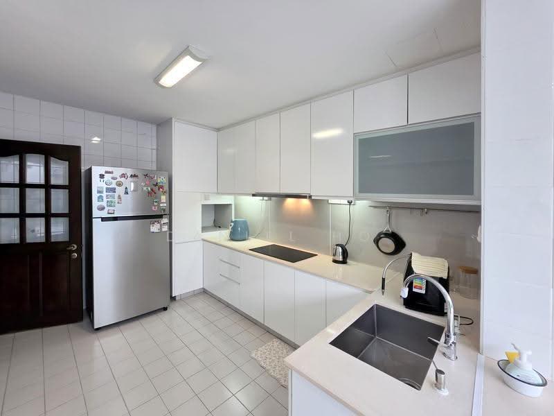 Canary Park, Jalan Simpang Bedok, Bedok / Upper East Coast, 4 Bedrooms, 2,300 sqft, Terraced House For Rent, by Daniel Ho, 500277933 - Kitchen - PropertyGuru.com.sg