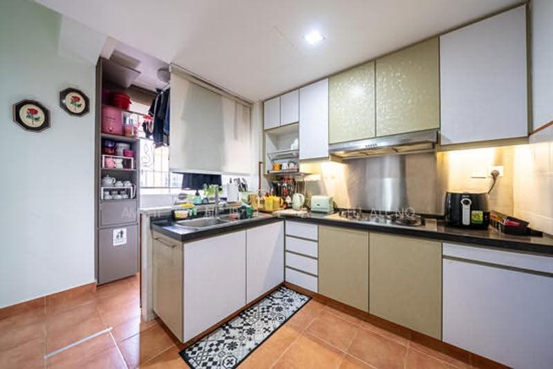 Euphony Gardens, 9 Jalan Mata Ayer, Sembawang / Yishun, 4 Bedrooms, 2,056 sqft, Condominium For Sale, by Michelle Tan, 500277937 - Kitchen - PropertyGuru.com.sg