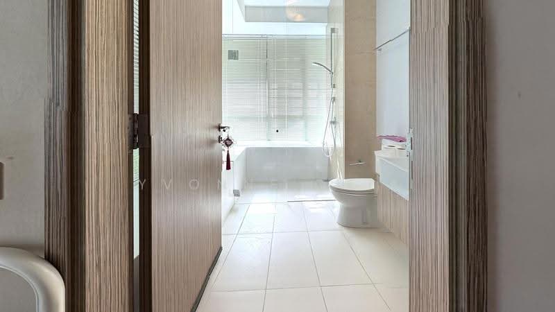 Trevista, 21 Lorong 3 Toa Payoh, Balestier / Toa Payoh, 3 Bedrooms, 1,442 sqft, Condominium For Rent, by Yvonne Chia, 500277950 - Bathroom - PropertyGuru.com.sg
