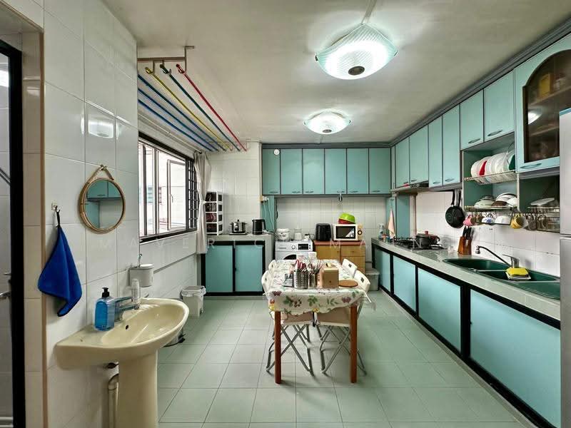 180 Bishan Street 13, 180 Bishan Street 13, Ang Mo Kio / Bishan / Thomson, 3 Bedrooms, 904 sqft, HDB Flat For Sale, by Maverick Maung, 500277955 - Kitchen - PropertyGuru.com.sg