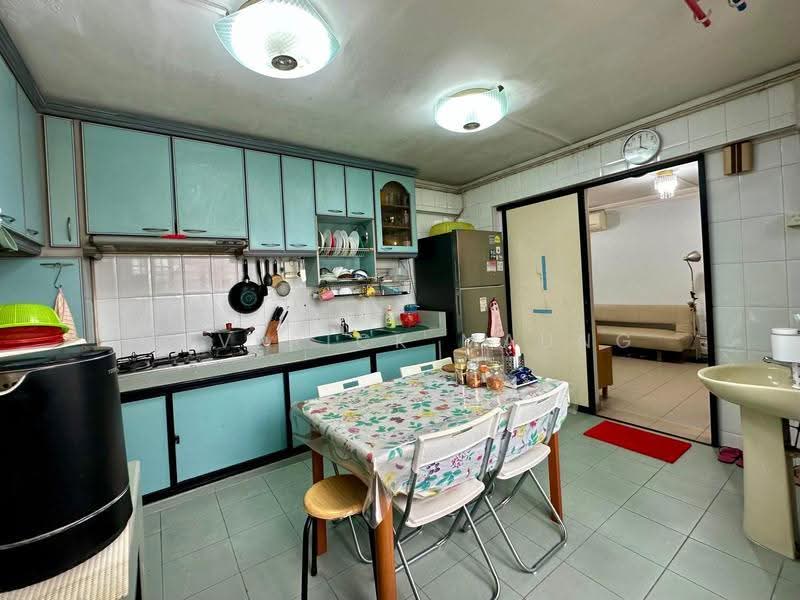 180 Bishan Street 13, 180 Bishan Street 13, Ang Mo Kio / Bishan / Thomson, 3 Bedrooms, 904 sqft, HDB Flat For Sale, by Maverick Maung, 500277955 - Kitchen - PropertyGuru.com.sg